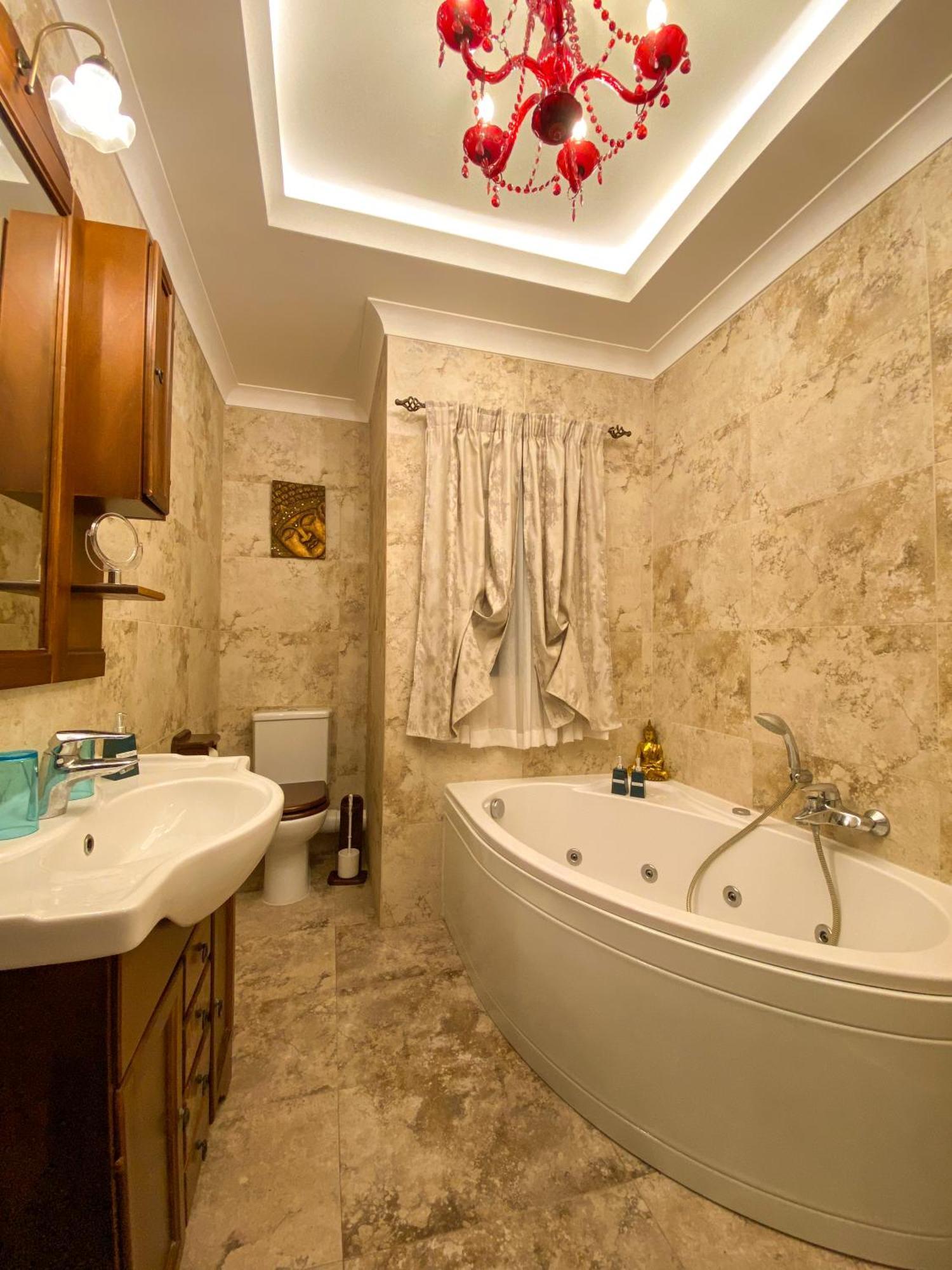 Kimray Boutique Apartment - Indulge In Comfort, Embrace Tranquility Марсаскала Екстериор снимка